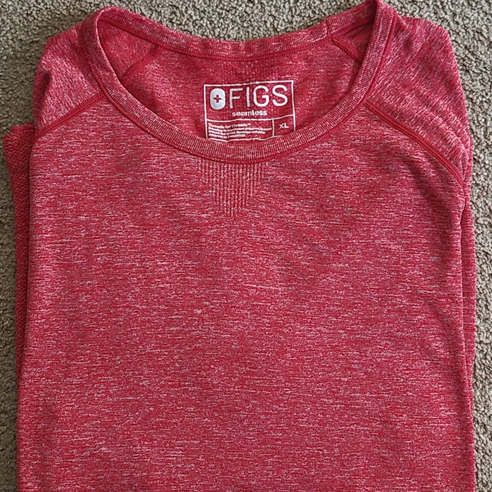 Figs XL Red Salta